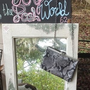 EUC Patricia Nash  B/W Snakeskin Clutch with chain strap like NEW